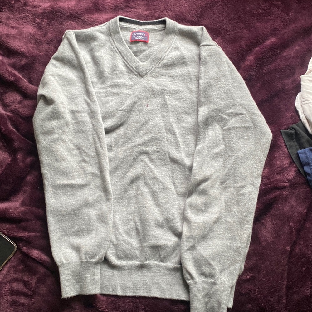 knit grey sweater vest. size large